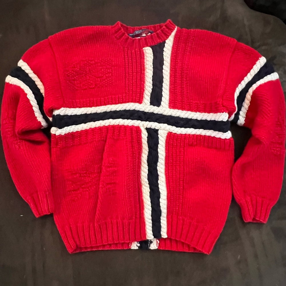 Awsome Tommy Hilfiger Sweater